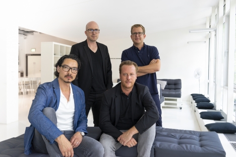 Oddity-Gruppe wird an Tech-Konzern verkauft - Das Oddity-Gründer-Quartett Christian Gölz, Mark Bürkle, Simon Umbreit und Frank Boegner (v.l.n.r.) verkauft an den Tech-Konzern Infosys - Foto: Oddity
